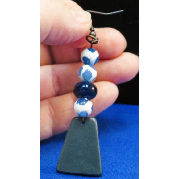 OOAK Blue abstract milifore flower in center Polymer clay charm Earrings  brass - Picture 2 of 4